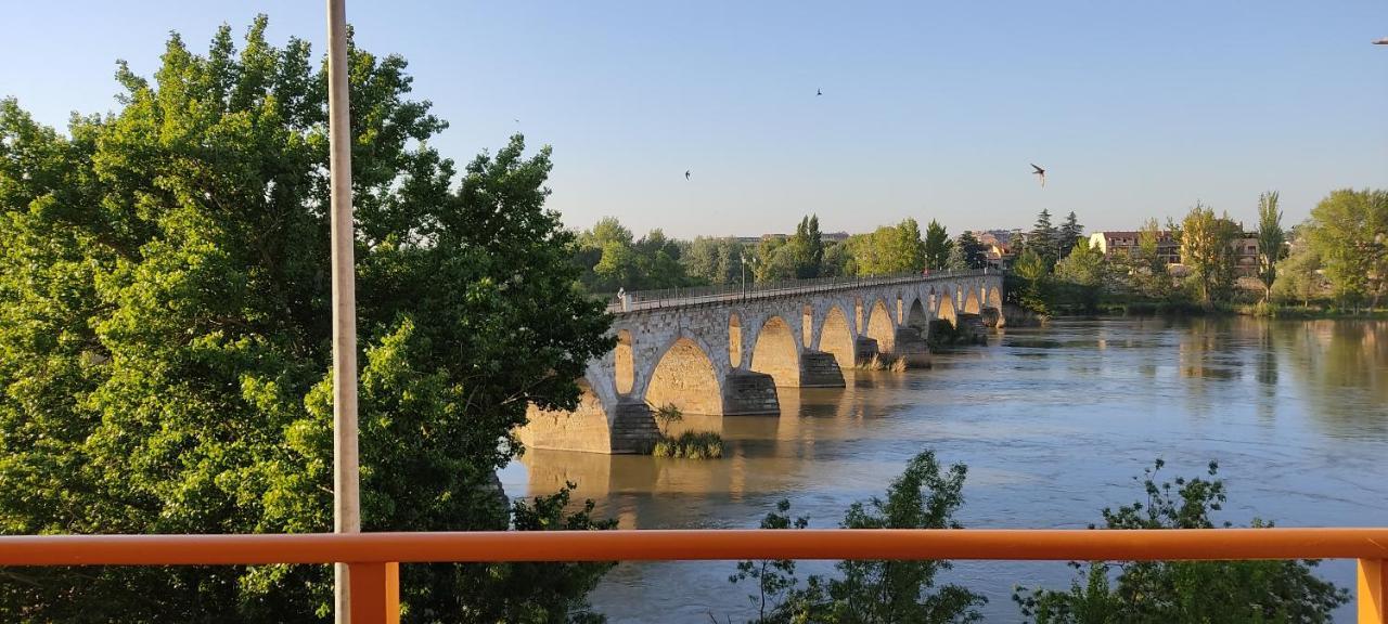 A Los Ojos Del Rio Duero Zamora Extérieur photo