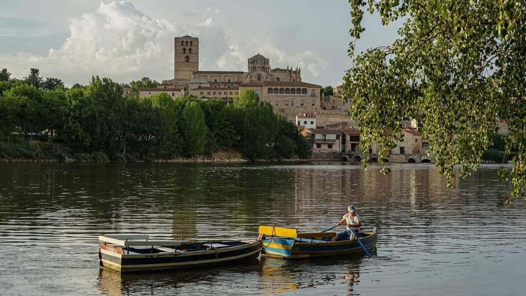 A Los Ojos Del Rio Duero Zamora Extérieur photo
