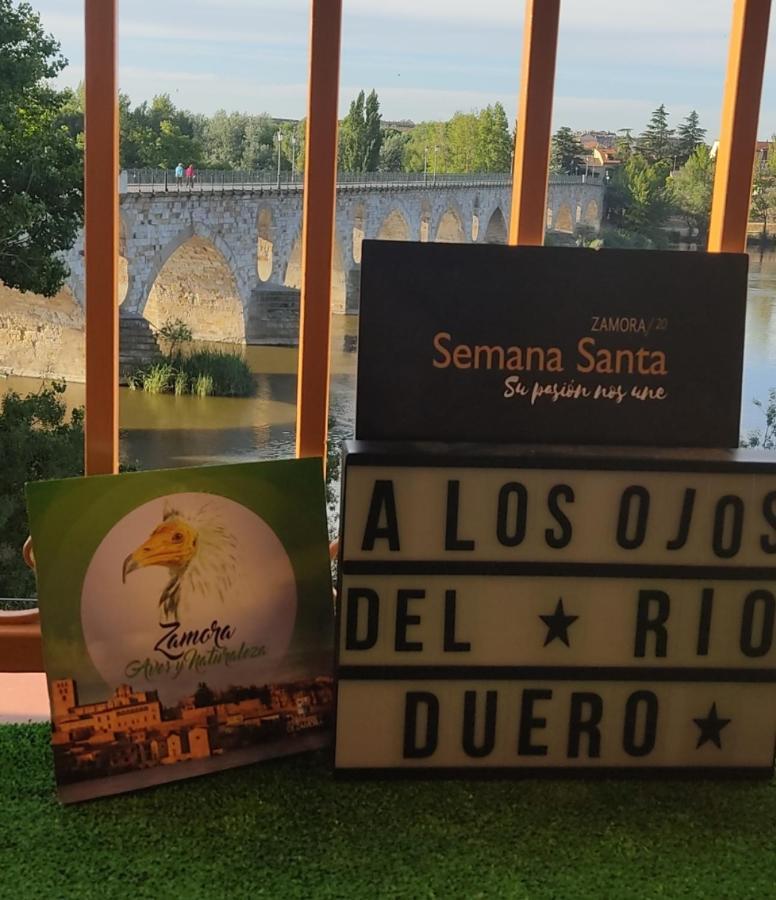 A Los Ojos Del Rio Duero Zamora Extérieur photo