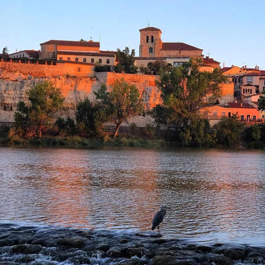A Los Ojos Del Rio Duero Zamora Extérieur photo