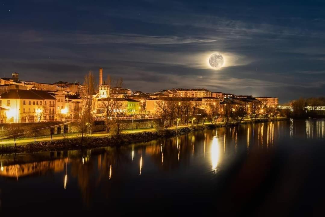 A Los Ojos Del Rio Duero Zamora Extérieur photo